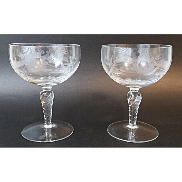 4 Vintage Etched Wine Glasses Barware MCM - Picture 3 of 4